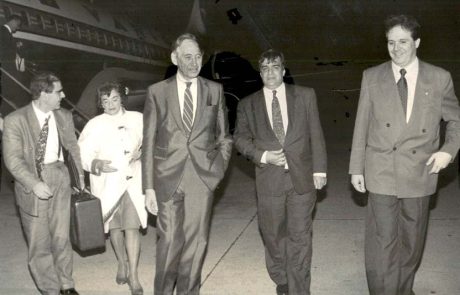 1994 - Congresso Cone Sul - chegada Toffler, Sergio Reis, Mainardes, Beatriz Paciornik e Julio Cesar Laje