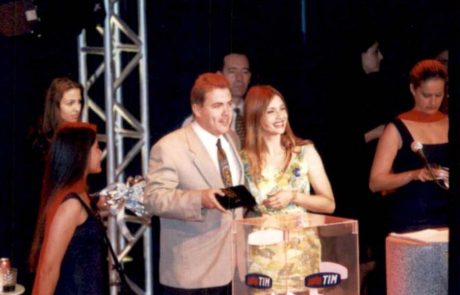 1999 - Top de Marketing - Sorteio TIM - Isadora Ribeiro