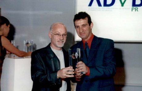 2002 - Top de Marketing - Onez Silva e Hudson José