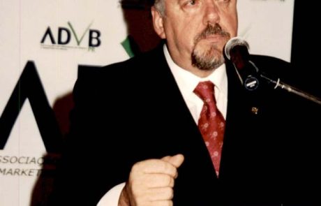 2002 - IV Top Universitário - Prêmio Marco Antonio Piazzetta - Norman