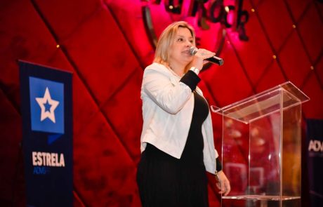 2018 - Estrela da Manhã - Ellen Kiss - Carolina Zattar