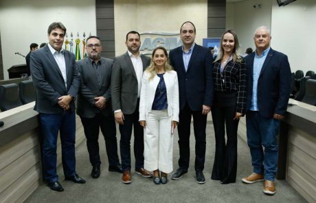 2019 – Estrela da Manhã – Maringá -Flavia Guetter – Rodrigo Fernandes – Claudio Stringari – Eduardo Jaime – Natalia Alonso – Aldo Malucelli 2019 - Estrela da Manhã - Maringá -Flavia Guetter - Rodrigo Fernandes - Claudio Stringari - Eduardo Jaime - Natalia Alonso - Aldo Malucelli