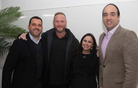 2019 – Estrela da Manhã – Ponto Grossa – Peter Kronston – Eduardo Jaime – Gislayne Muraro – Ney Braga Alves 2019 - Estrela da Manhã - Ponto Grossa - Peter Kronston - Eduardo Jaime - Gislayne Muraro - Ney Braga Alves