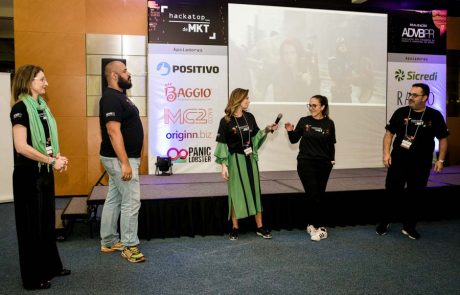 2019 – Hackatop de Marketing – Alzira Scholze – Andrea Caldani – Mariana Siqueira – Claudio Stringari 2019 - Hackatop de Marketing - Alzira Scholze - Andrea Caldani - Mariana Siqueira - Claudio Stringari