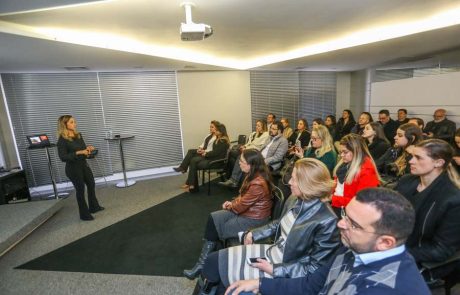 2019 – Papo ADVB – Flavia Guetter 2019 - Papo ADVB - Flavia Guetter