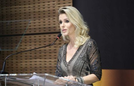 2019 – Prêmio Personalidades – Thayz Beleze 2019 - Prêmio Personalidades - Thayz Beleze