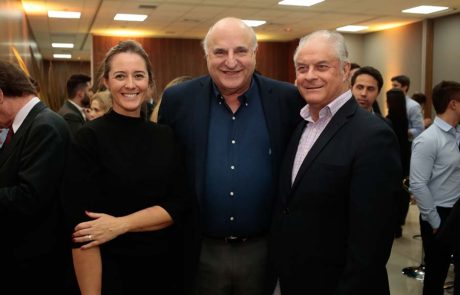 2019 – Prêmio Personalidades – Isabela Albuquerque – LEão Rubin – Aldo Malucelli 2019 - Prêmio Personalidades - Isabela Albuquerque - LEão Rubin - Aldo Malucelli