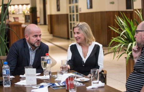 2019 – Lançamento Anuário – Milton Fabricio – Carolina Zattar 2019 - Lançamento Anuário - Milton Fabricio - Carolina Zattar