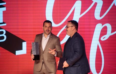 2019 – Top Marketing – Eduardo Jaime – Claudio Stringari 2019 - Top Marketing - Eduardo Jaime - Claudio Stringari