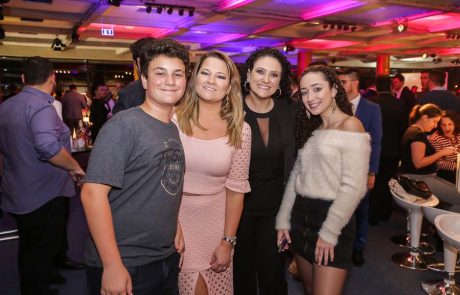 2019 – Top Marketing – Patricia Tressoldi – Lorena Nogaroli 2019 - Top Marketing - Patricia Tressoldi - Lorena Nogaroli