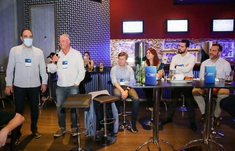 2021 – Business Connect – Ney Braga Alves – Aldo Malucelli – Rogerio Afonso – Valeria Leticia – Jean Kuss – Eduardo Jaime 2021 - Business Connect - Ney Braga Alves - Aldo Malucelli - Rogerio Afonso - Valeria Leticia - Jean Kuss - Eduardo Jaime