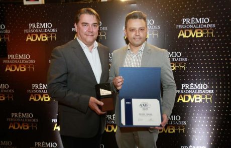 2021 – Prêmio Personalidades e Zilda Arns – empresario – Nelson Tanure 2021 - Prêmio Personalidades e Zilda Arns - empresario - Nelson Tanure