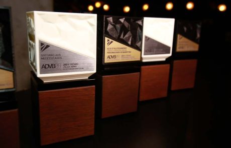 2021 – Premio Personalidades e Zilda Arns – trofeus_1