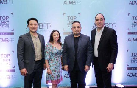2021 – Top de Marketing – Michel Tamura – Gyslaine Muraro – Claudio Stringari – Ney Braga Alves 2021 - Top de Marketing - Michel Tamura - Gyslaine Muraro - Claudio Stringari - Ney Braga Alves