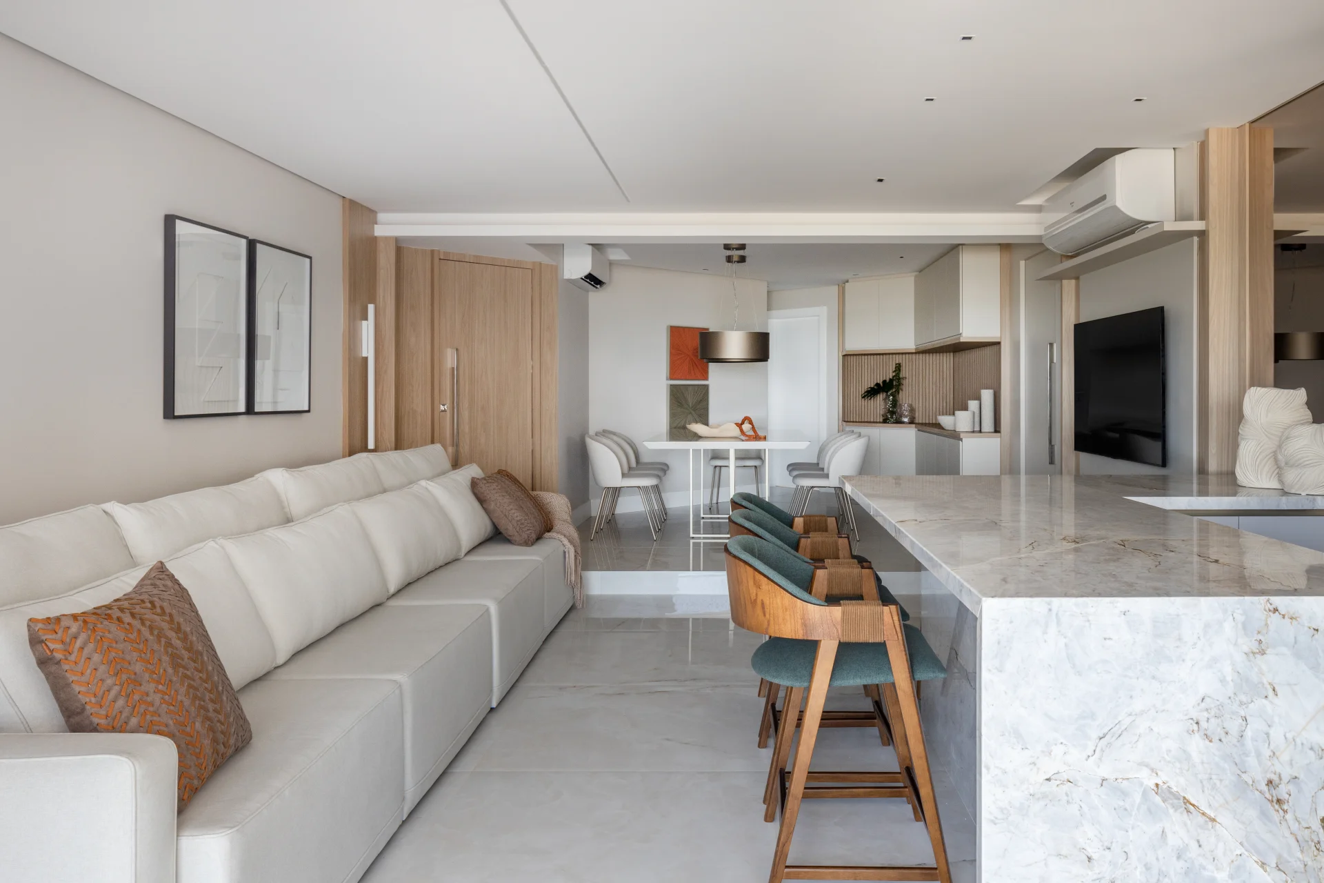 Caroline Andrusko - Apartamento Litoral VLR