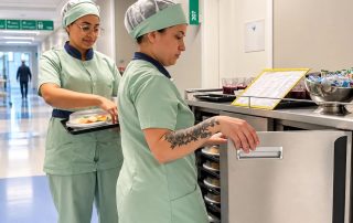Alimentação hospitalar: como equilibrar segurança, nutrição, custo e eficiência operacional