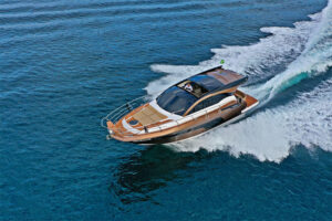 Lancha Triton