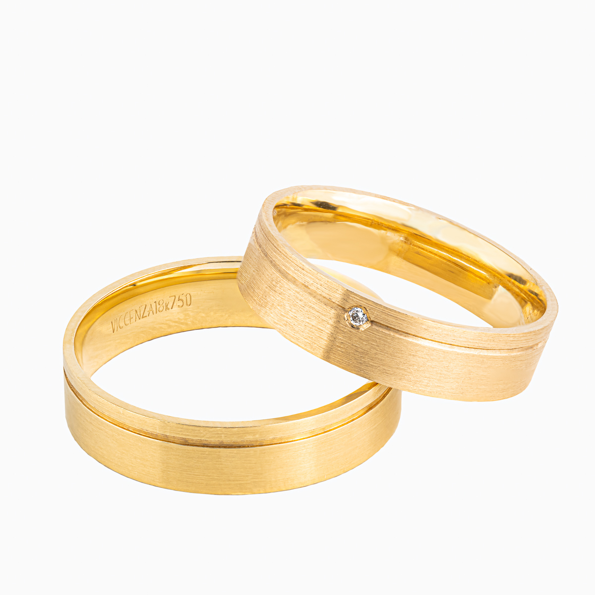 Par de alianças ouro amarelo 5mm diamante na feminina