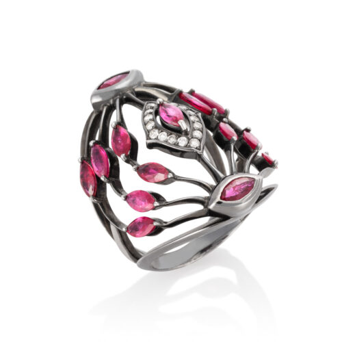 Anel Ouro Amarelo, Ródio Negro Oval Vazado, Rubis 3,77 ct e Diamante 0,22 ct