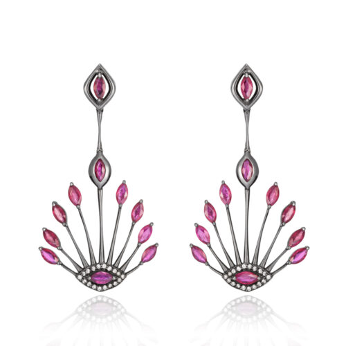 Brinco ouro amarelo rodio negro palitos rubis navete 5,76 ct e diamantes 0,22 ct