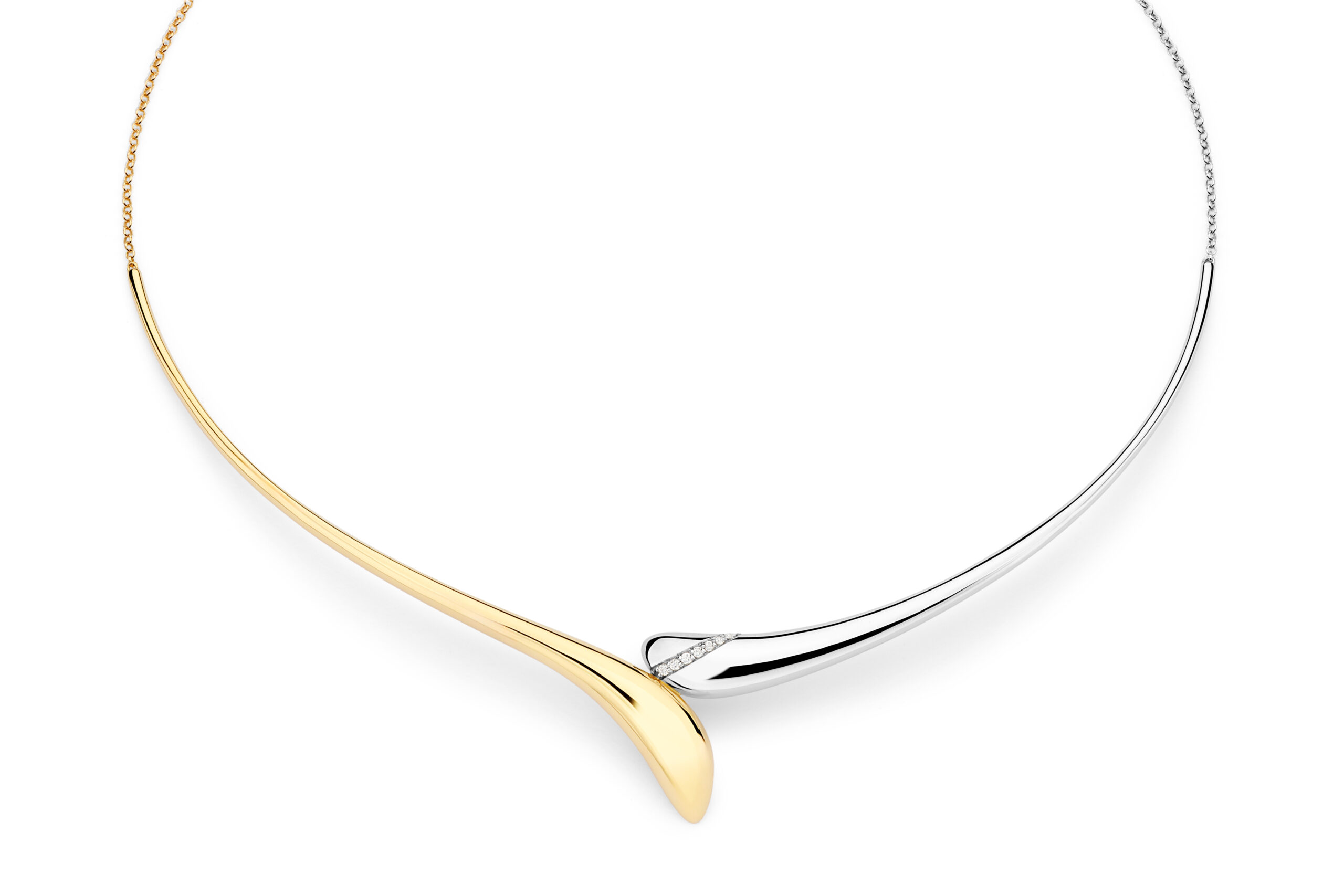 Gargantilha ouro amarelo e ouro branco com detalhe diamantes