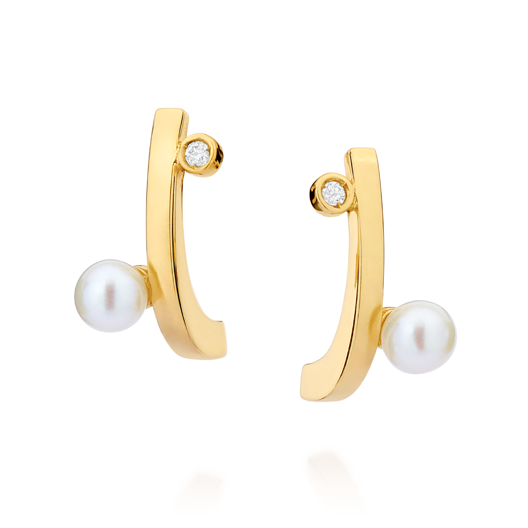 Brinco Palito em Ouro Amarelo com Pérola e Diamante