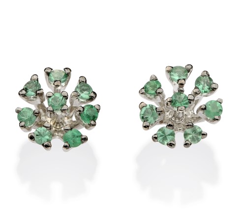 Brinco ouro branco com esmeraldas 